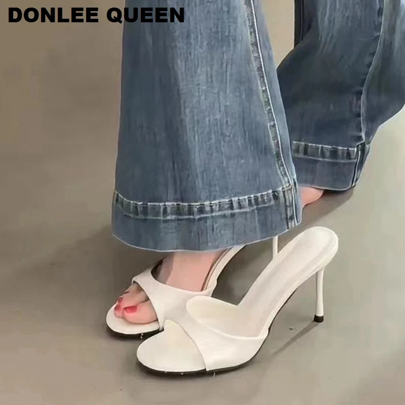 Smooth Stride Leather Comfort Slide